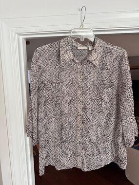 Chicos, size 3, Lightweight Printed Button-Up Shirt - Neutral Pattern
